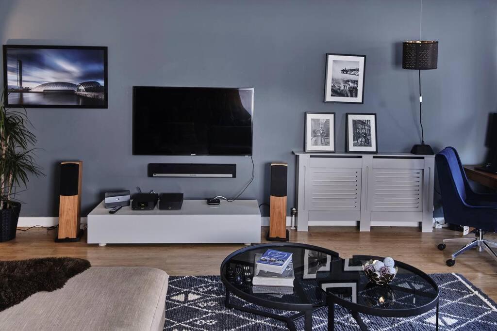Apartamento Glasgow, Finnieston Luxury 2 Bed With Parking, E-check In, Hi-fi Glasgow